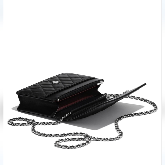 Classic Chanel lambskin wallet on chain black with gold - Picture 12 of 16